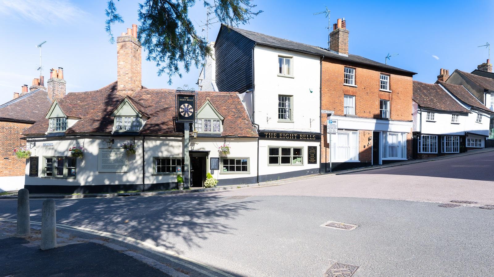 old hatfield eight bells pub